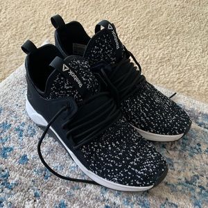 Gently used Reebok Black Speckled athletic shoes in size 8.5